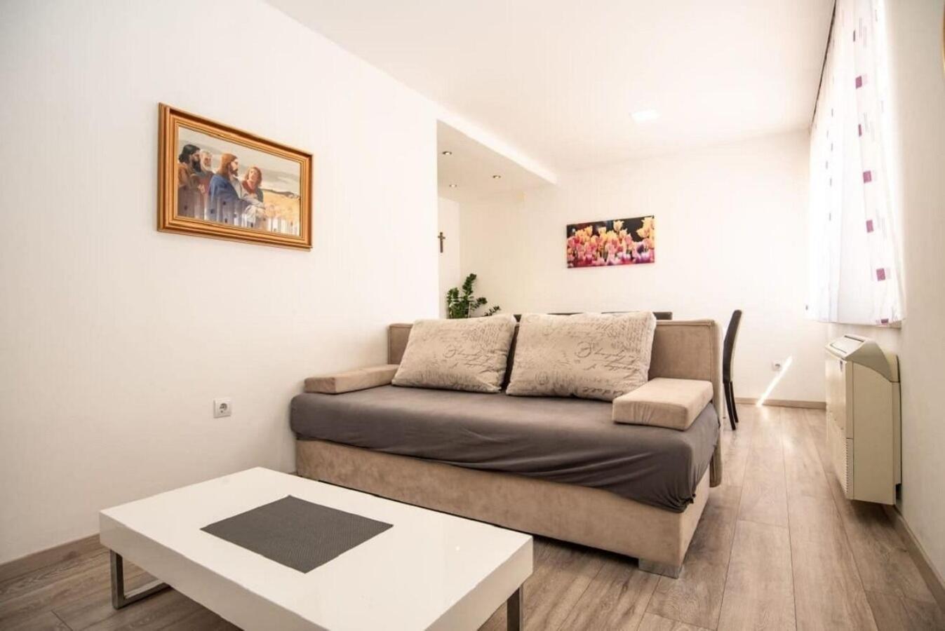 Apartments Andelko - Air Condition Baska Voda Bagian luar foto